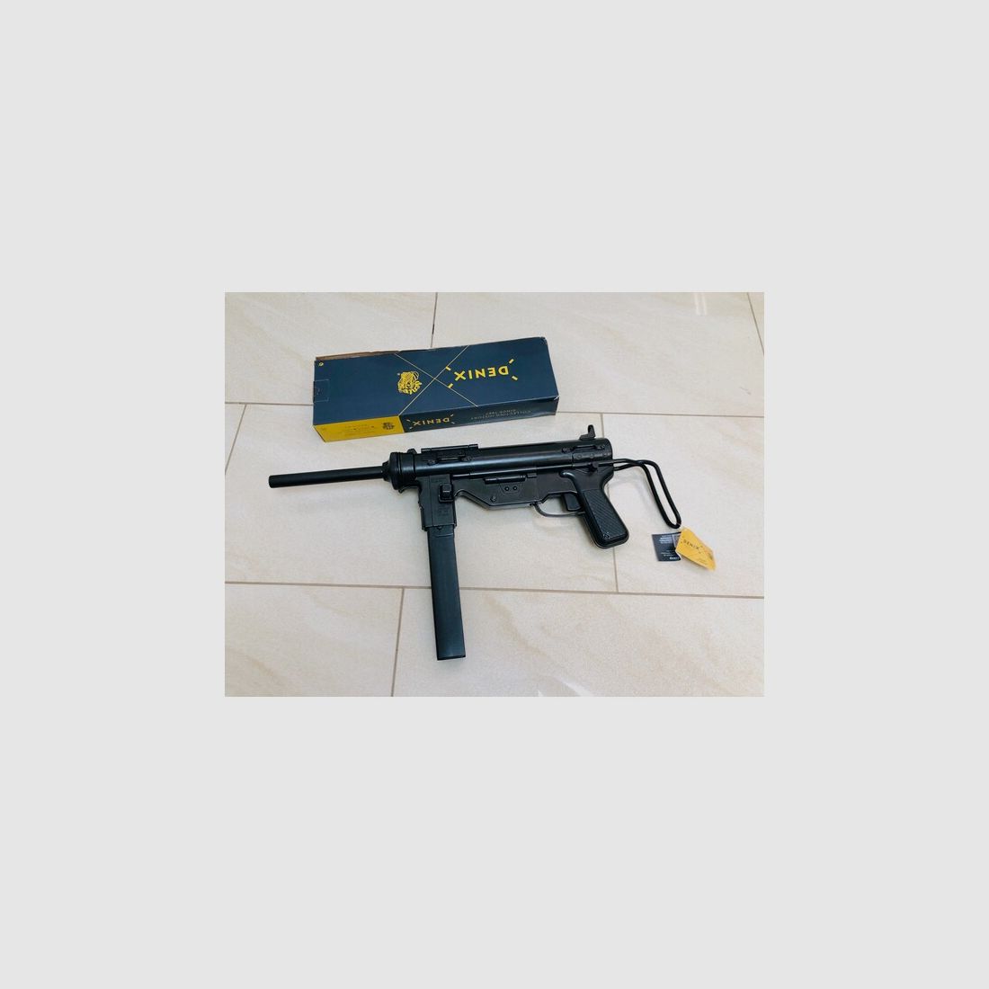 ••• Dekowaffe / Modellwaffe US Maschinenpistole M3 / Greasegun / NEU + OVP •••