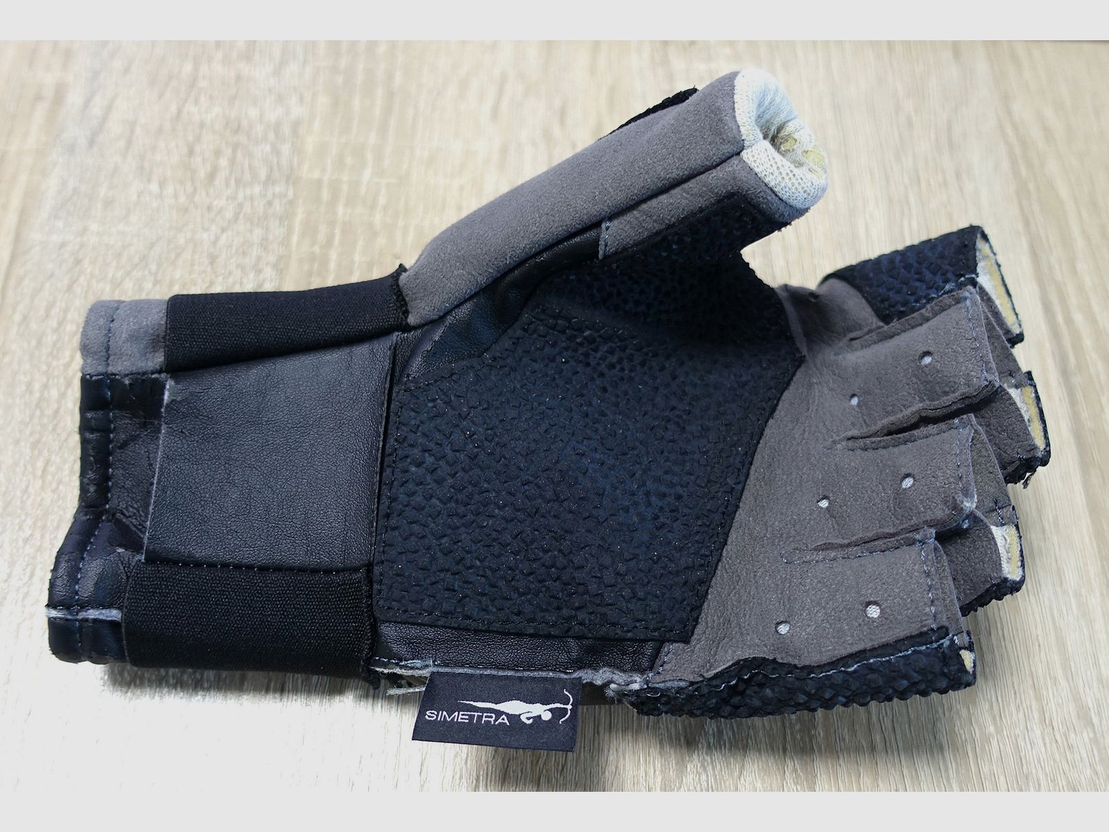 Shooting glove Anschütz and Simetra / Size L and M
