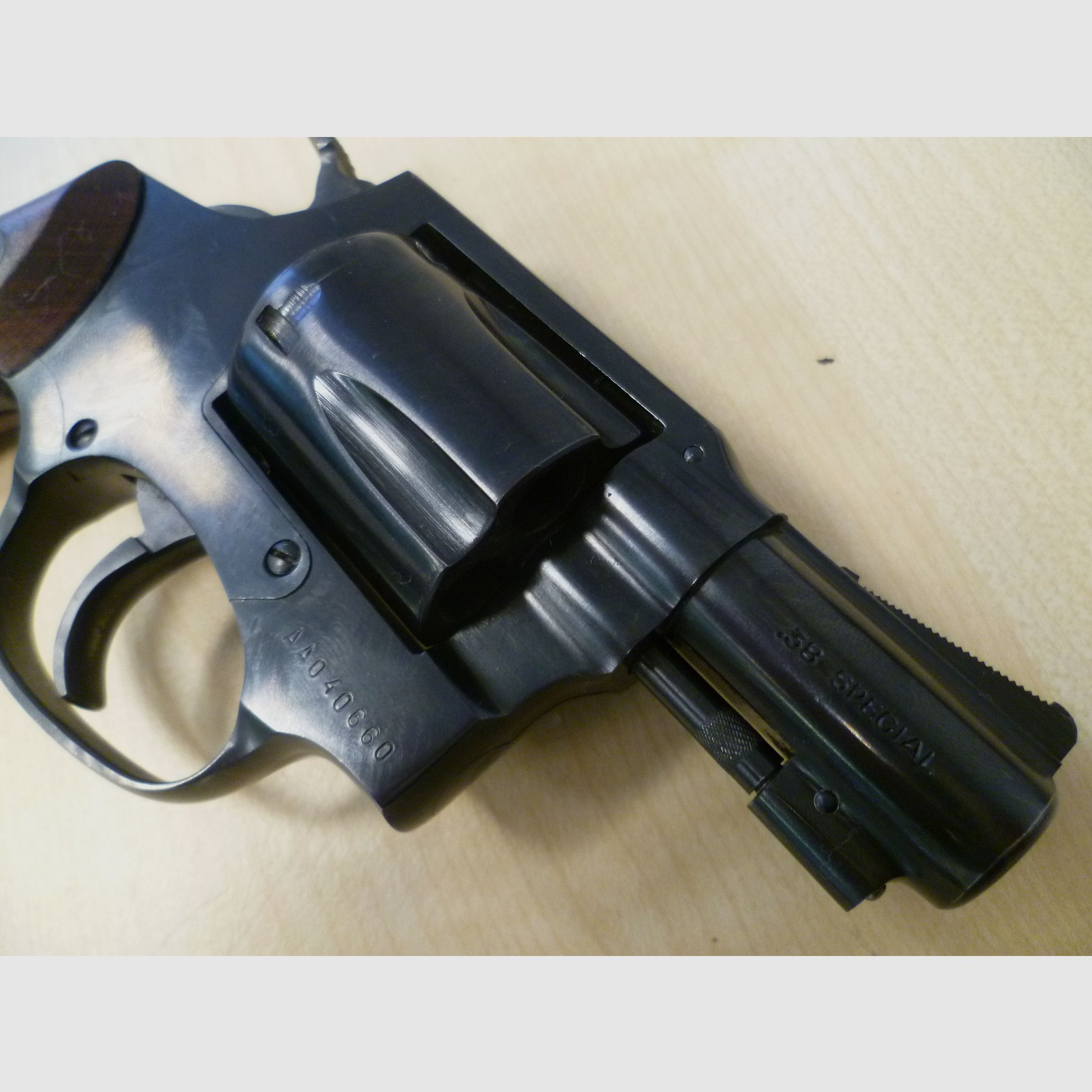 Revolver Rossi Model 27 .38 Special