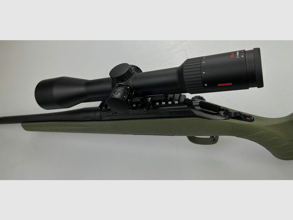 RUGER Rifle Americano Depredador