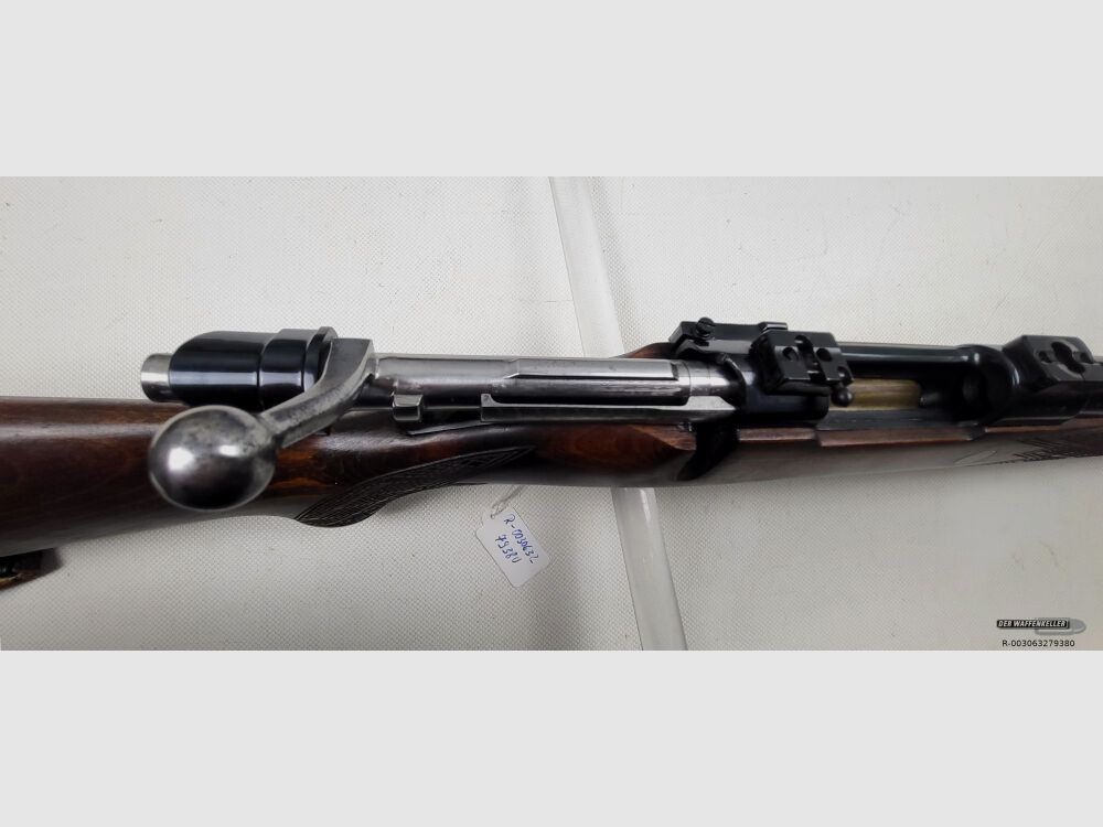 Voere Tirolerin Take Down