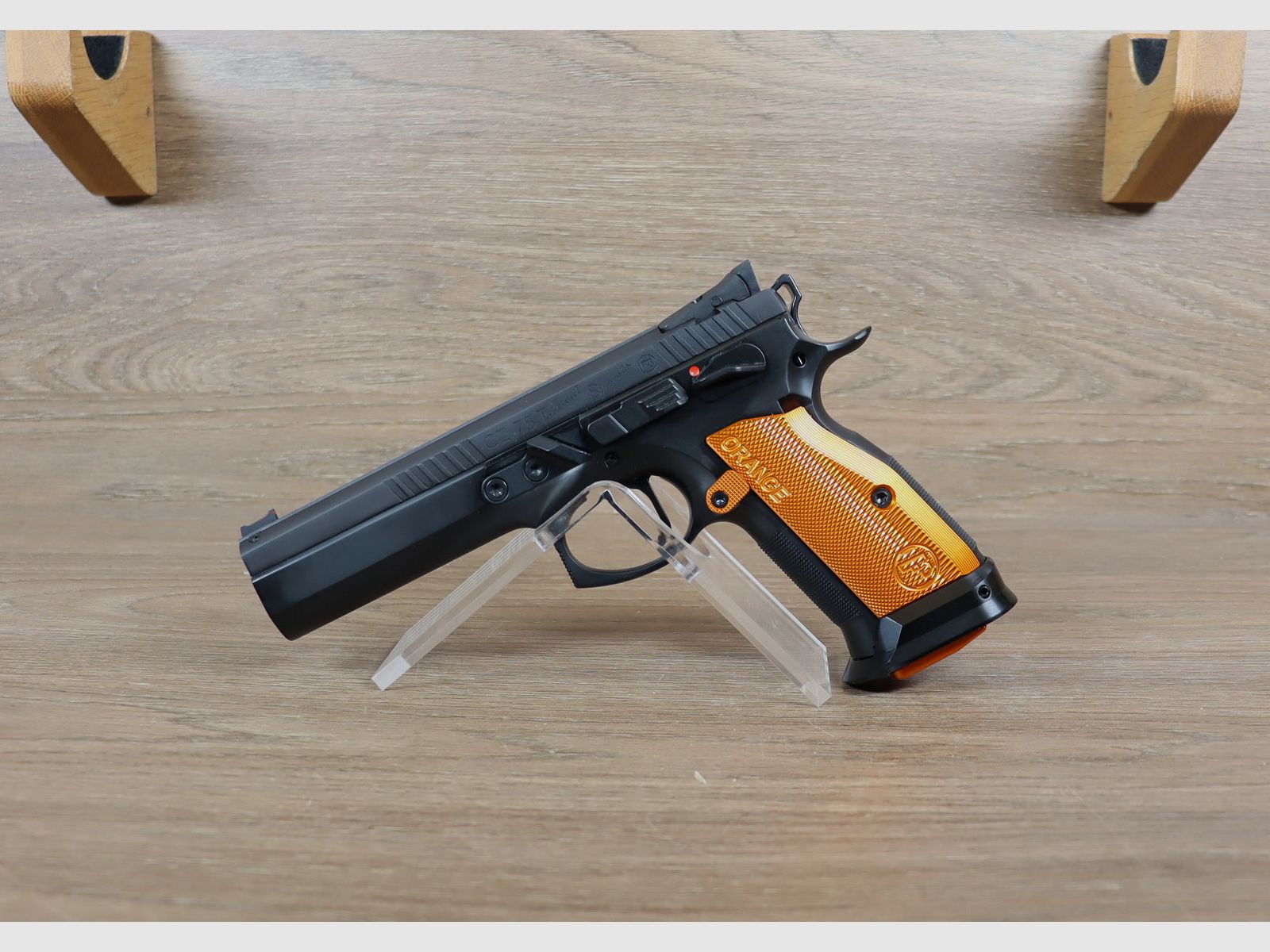 CZ75 Tactical Sport, Orange, Bild 2 von 3
