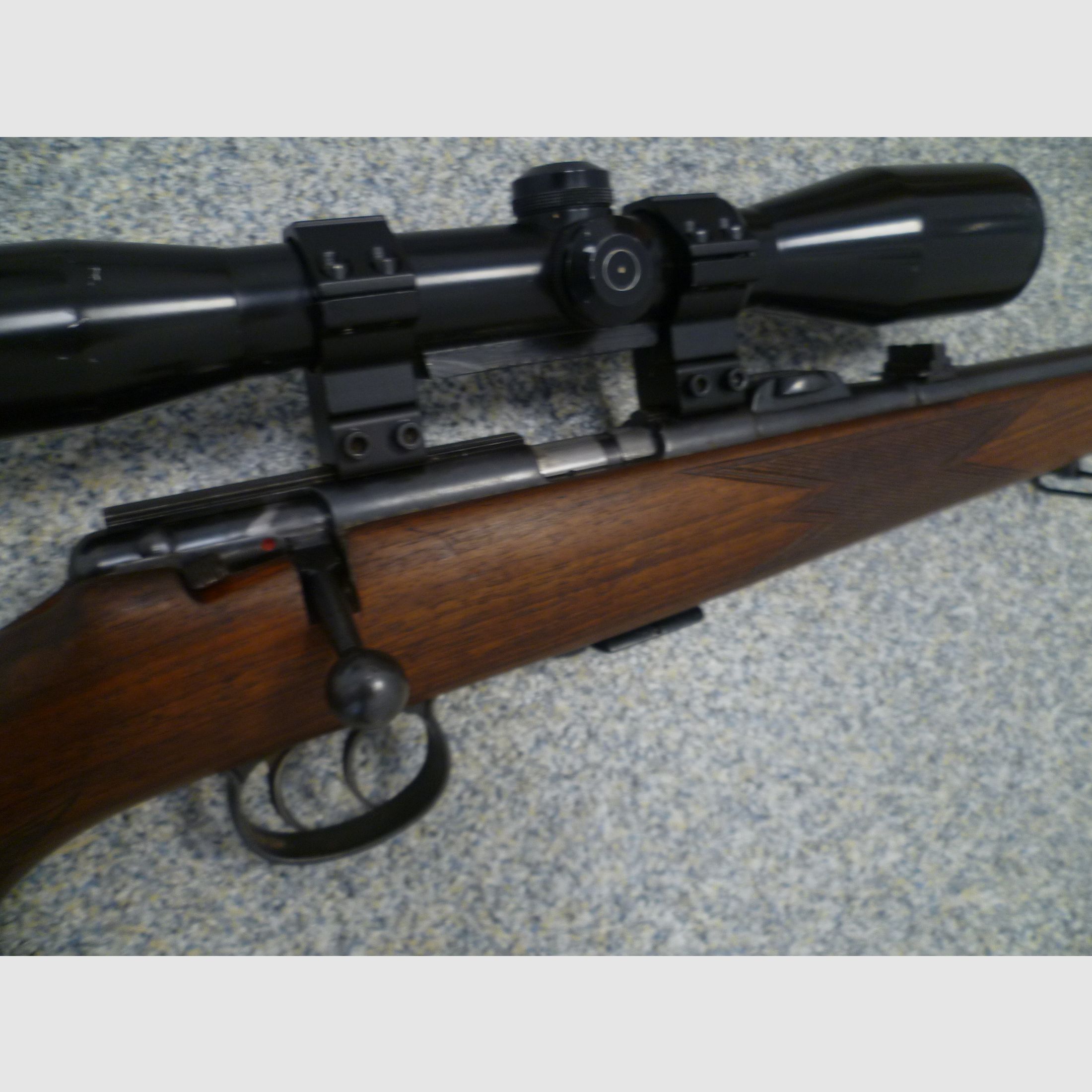 Repetierbüchse Anschütz 1417 .22lr.