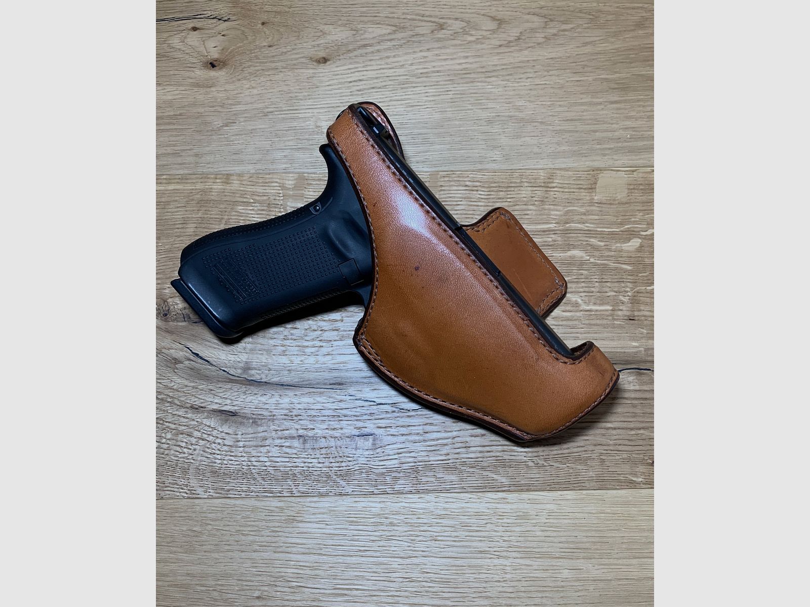 Bianchi # 81 Leder Holster für Glock 17, OHNE Pistole