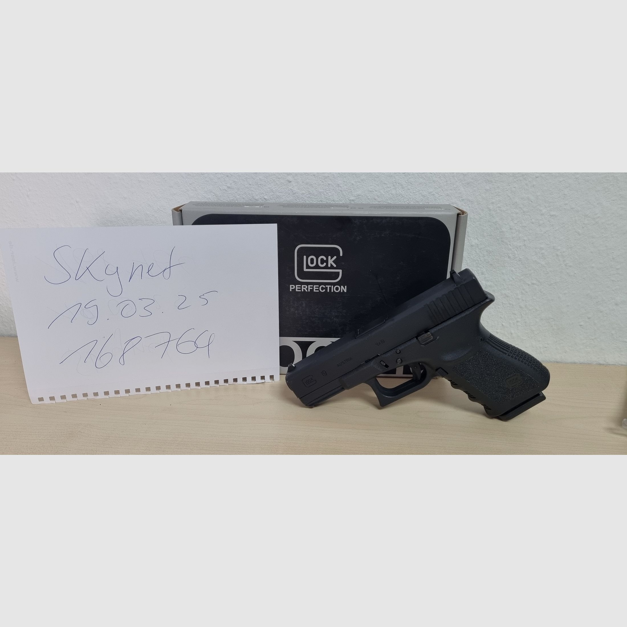 Glock 19 GBB Brandneu UMAREX