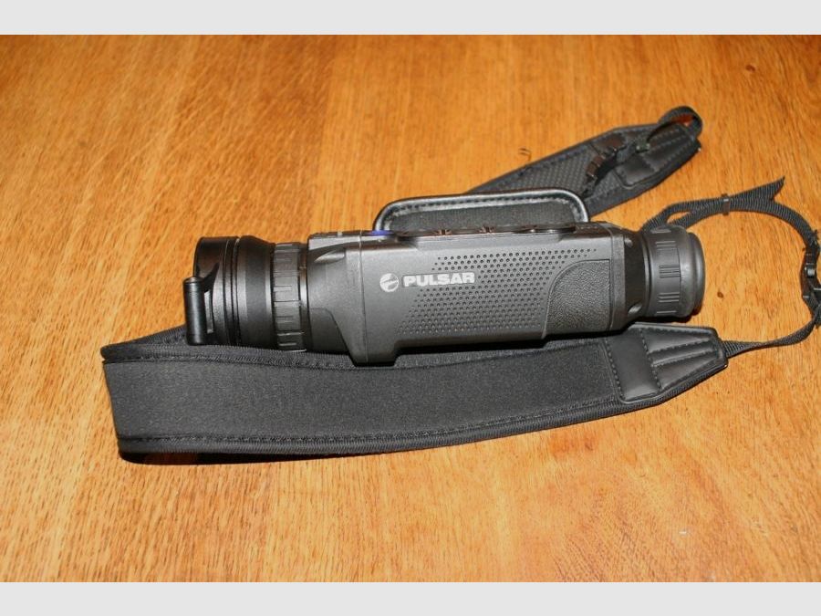 Pulsar Helion 2 XP50 PRO Wärmebildkamera Wärmebildgerät + 2ter Akku gratis + XSPECTER-Kamera-Adapter - versandkostenfrei
