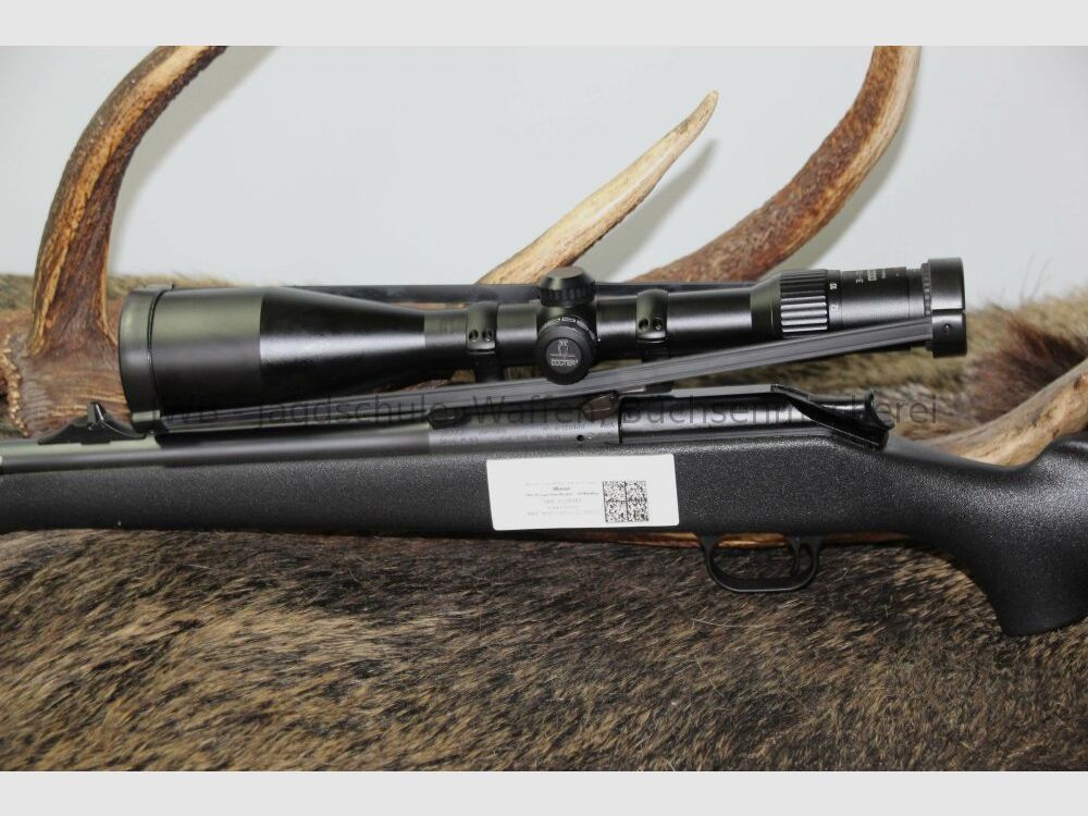 Blaser R93 Offroad Semi-Weight mit Zielfernrohr -ideale Drückjagdwaffe- .300WinMag
