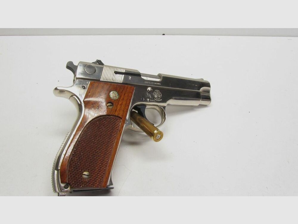 Sammlerstück vernickelt, Smith & Wesson Modell 39-2, 9mmLuger 9mmLuger