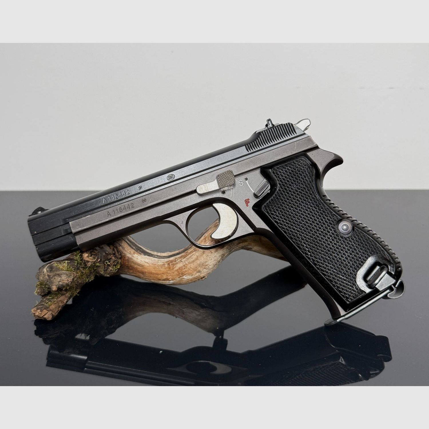 SIG P210, Bild 1 von 4