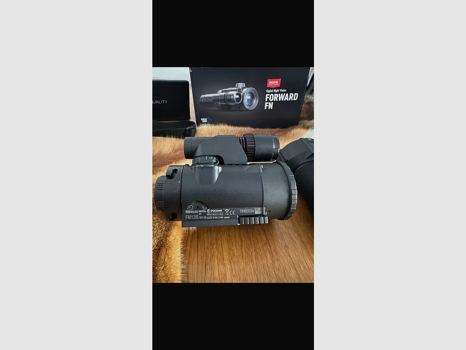 Wärmebildkamera Pulsar XQ38F /  sowie Nachtsichtvorsatz Pulsar FN 135