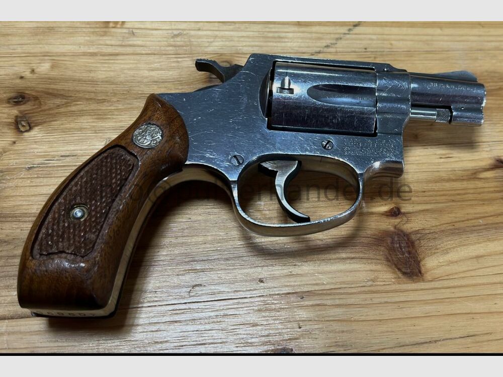 Smith & Wesson Modello 60 in acciaio inox in .38 Special SOLO AZIONE DOPPIA
