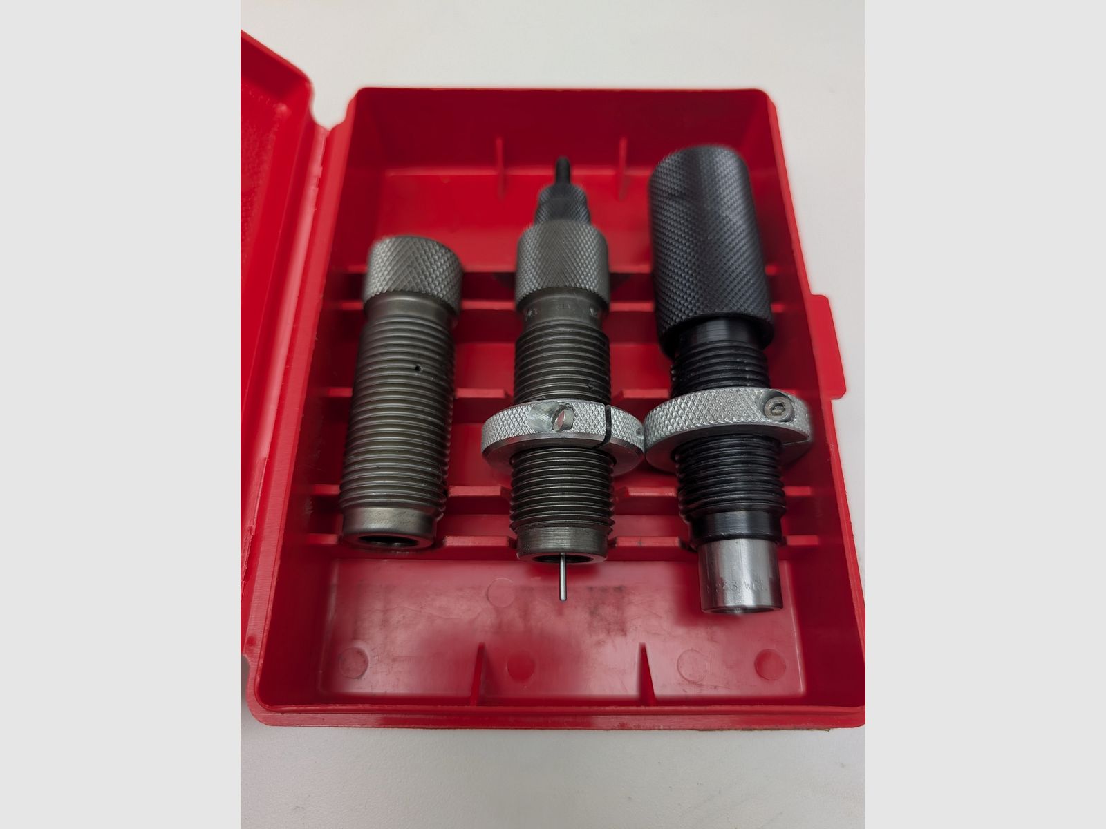 Conjunto recarga y accesorios Hornady, RCBS Dillon MTM y más.