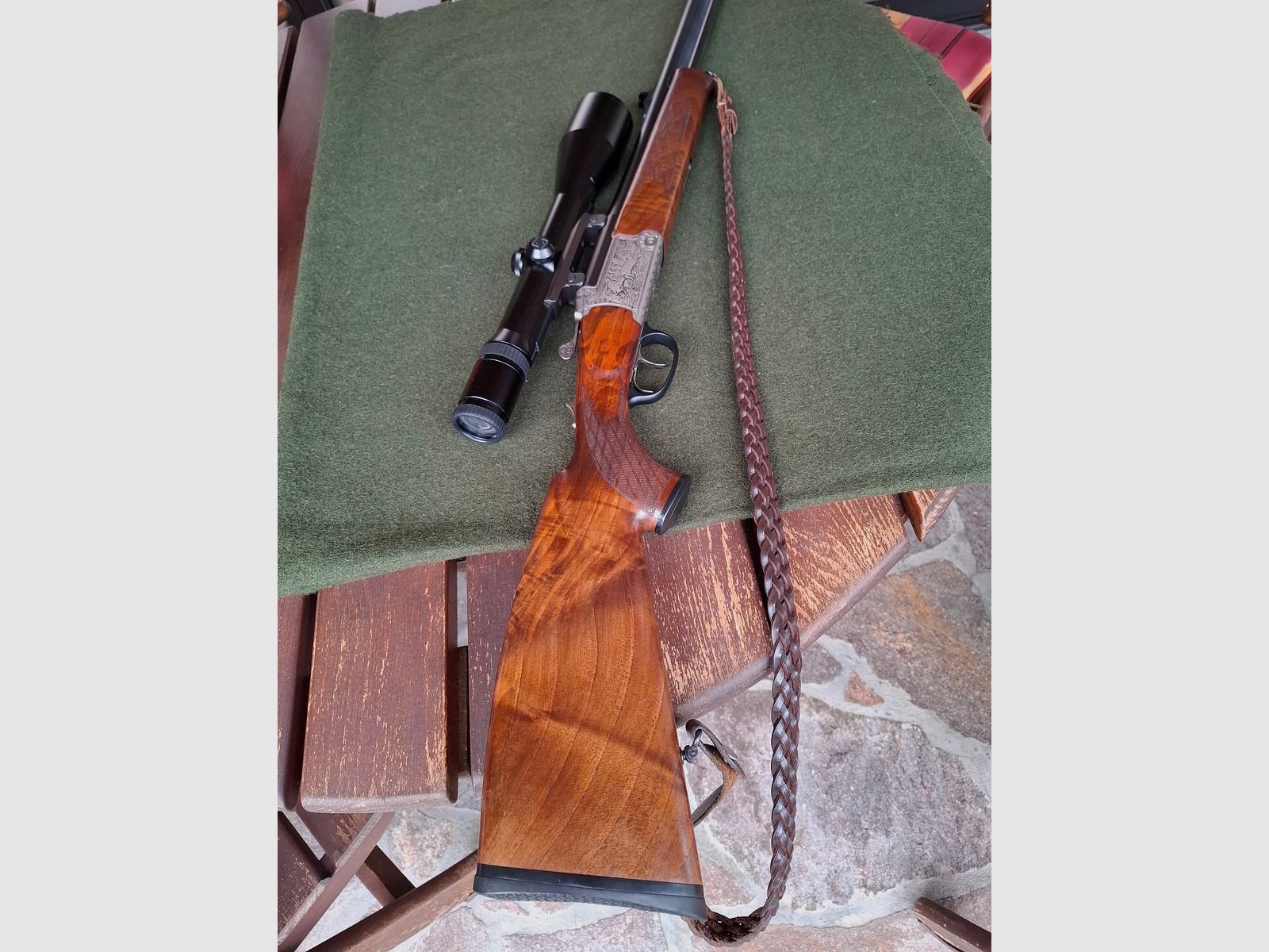 Bockbüchsflinte von Blaser mit Zielfernrohr