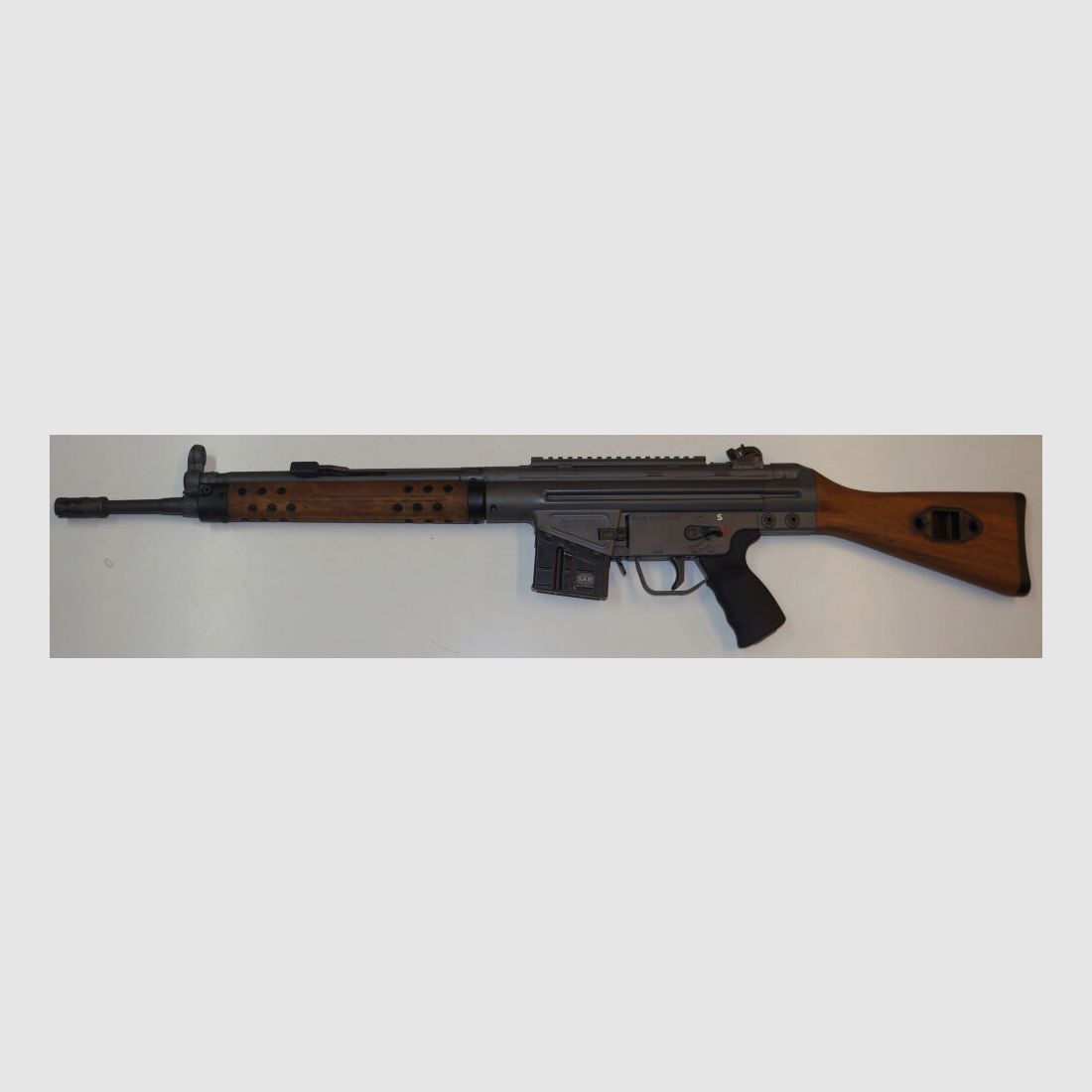 Schwaben Arms GmbH SAR M41 Picatinnyschiene 180mm Lang, blank mit Ausfräsung passend für MP5,G3,HK33