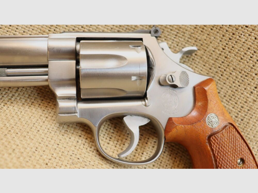 Smith & Wesson 629-2 .44RemMag