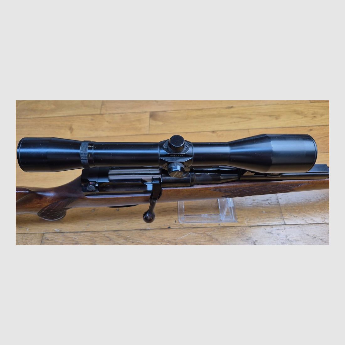 Wspaniała karabina myśliwska Mauser 66 S – Kaliber 7×64 – Wysokiej jakości orzech z żyłkami – Wstawki z hebanu i kości – Ręczne ryflowanie – Niemiecki Stetcher (dwa spusty) – Luneta AKAH 6 x 42 / 46 z stalową obudową w siatce nr 1 – TBE / TBE+, zdjęcie 19 z 37