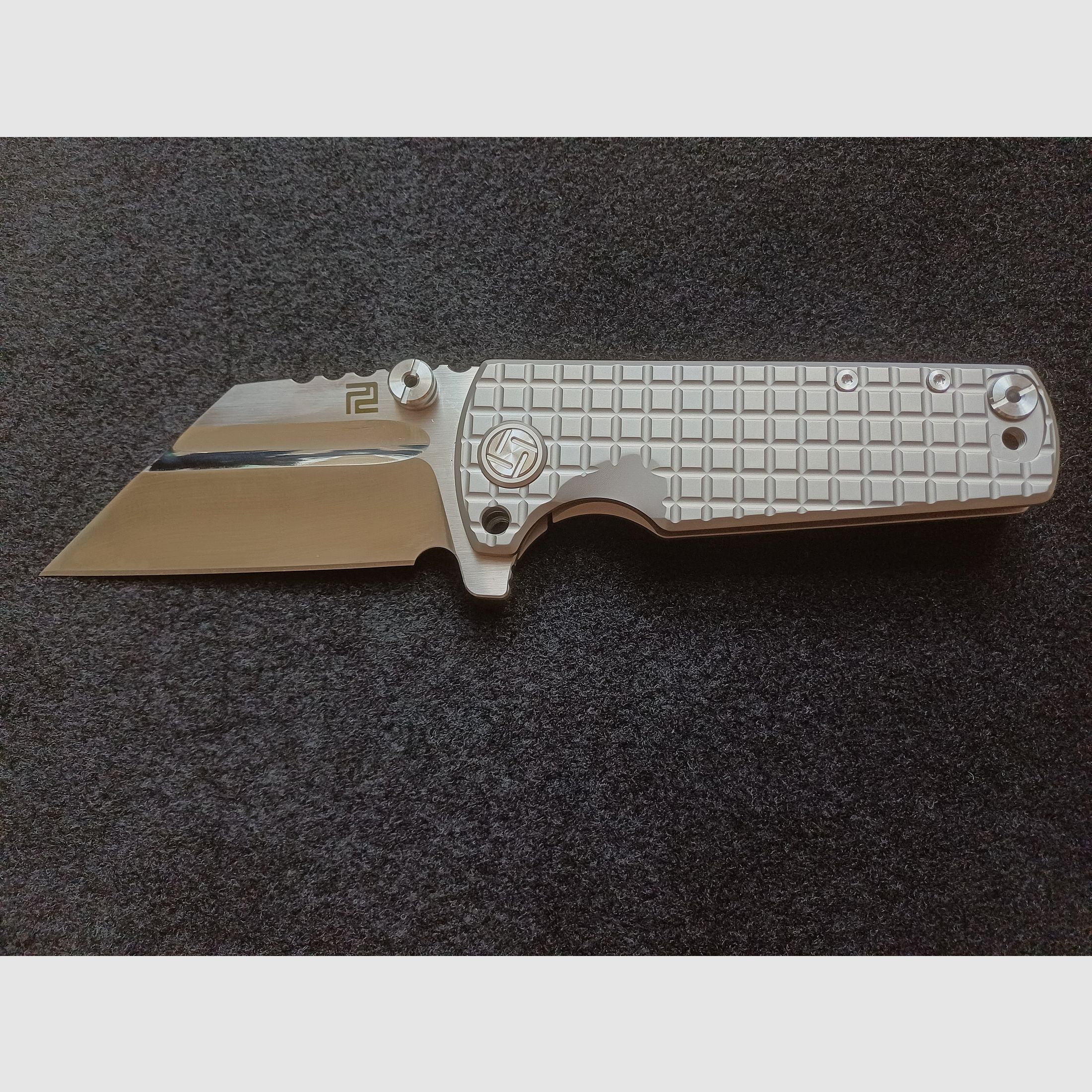 Artisan Cutlery Proponent  1820G-FGY Titan Griff  S35VN Klinge