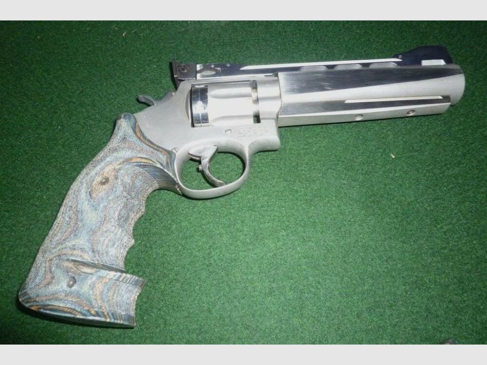 Smith & Wesson 64-3 .38Special