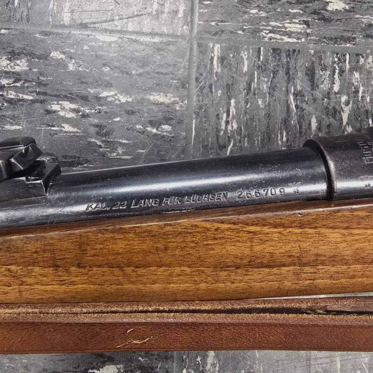 Gustloff Wehrsportgewehr – Calibre .22 lfb (cargador único)