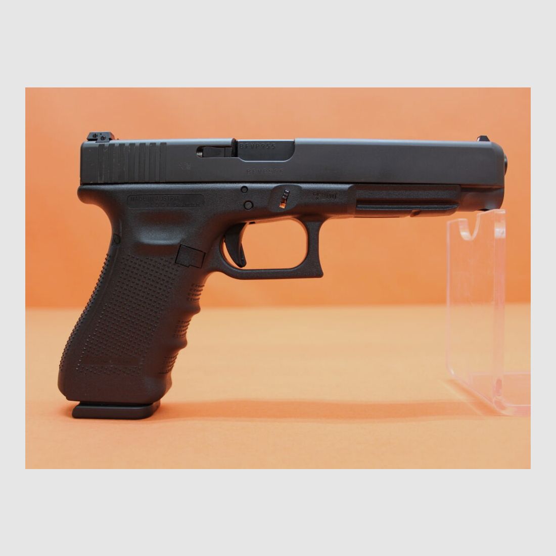 Glock	 Ha.Pistole 9mmLuger Glock34 Gen4 (ADJ) 135mm Lauf/ Reservemagazin (9mmPara/9x19)