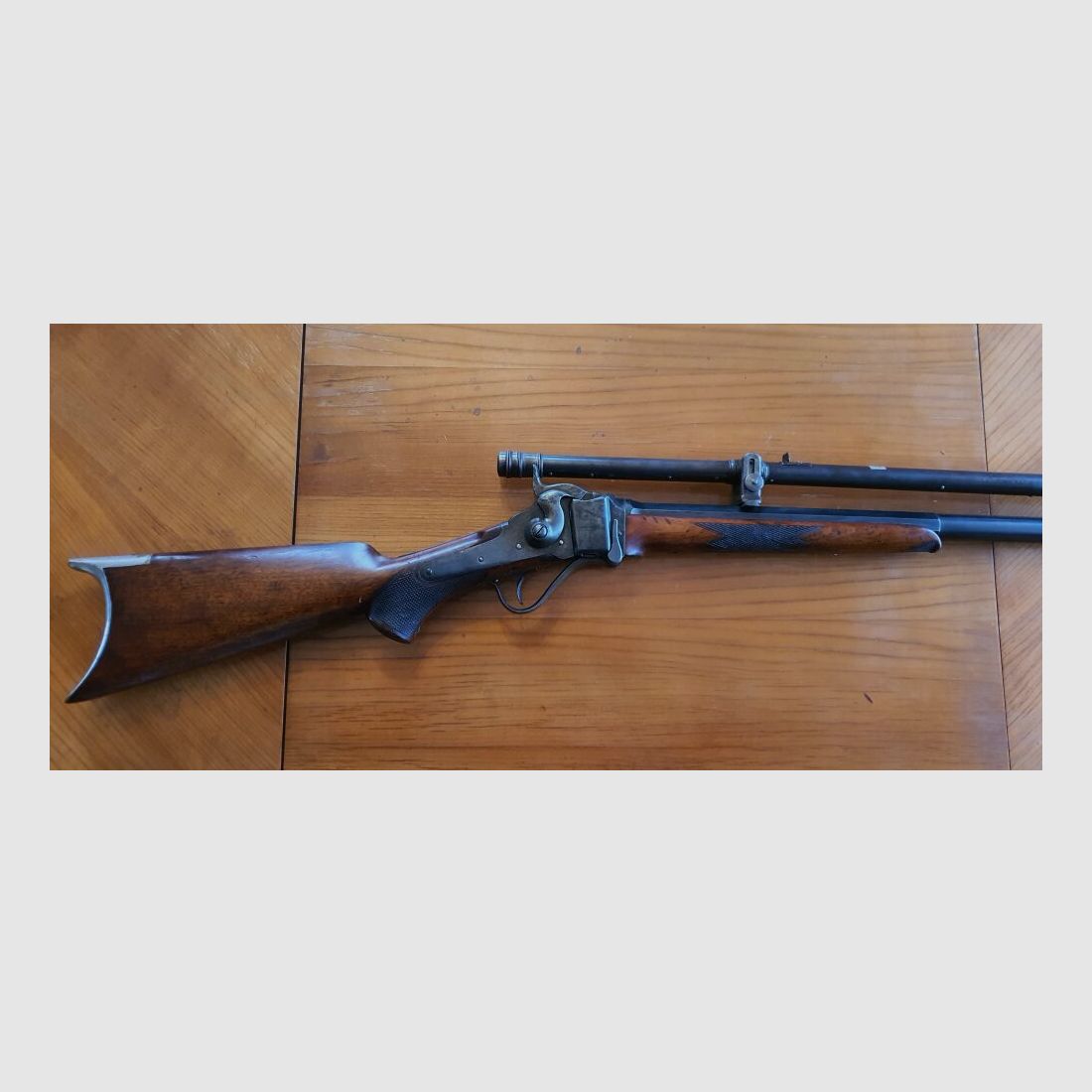 Fusil à répétition Sharps 1874 de milieu de gamme