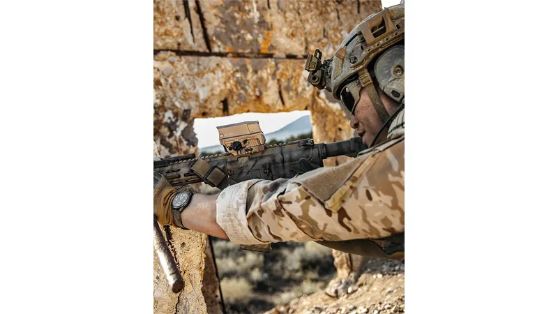 VORTEX HOLOGRAPHIC RAZOR AMG UH-1 GEN II TAN, image 1 of 8