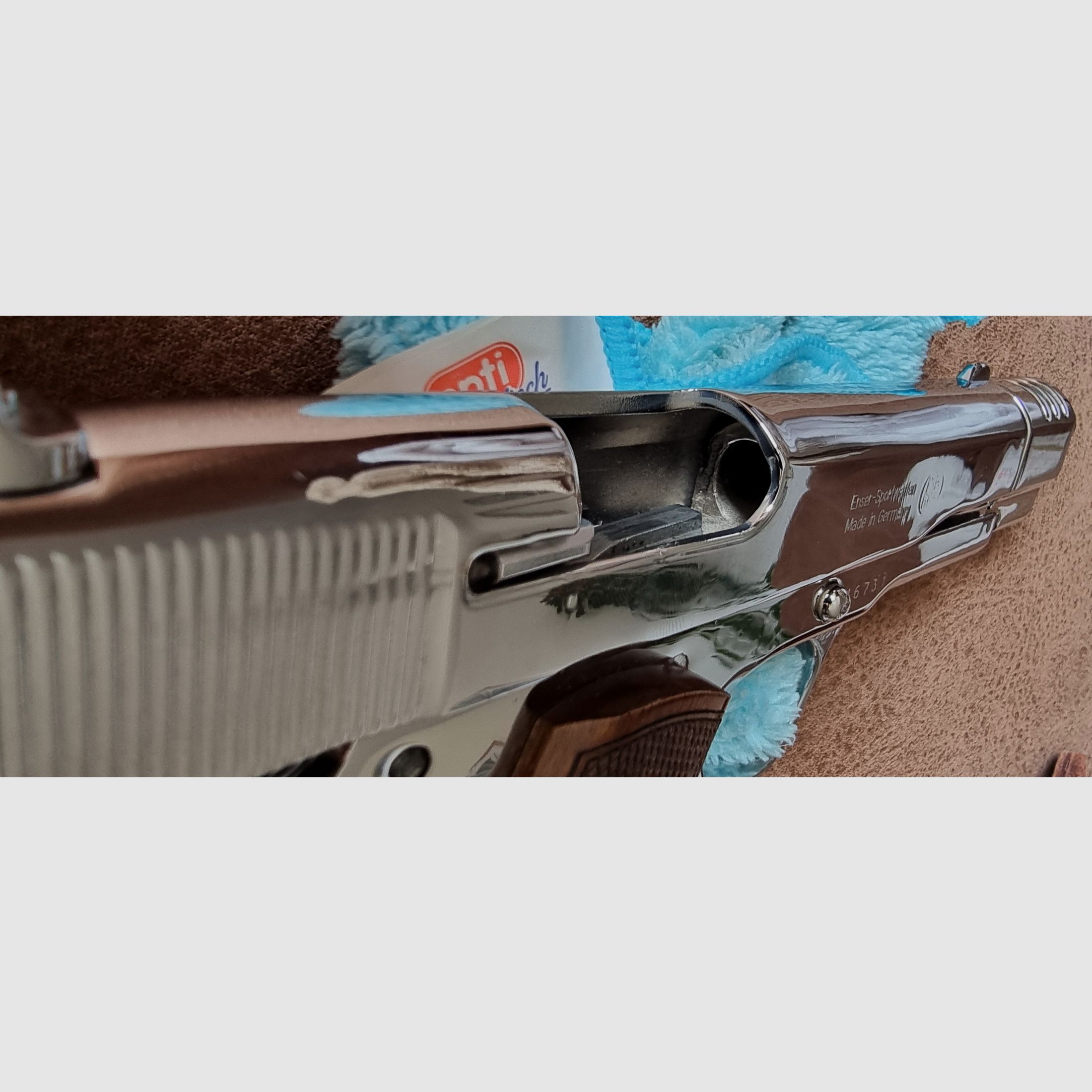 IWG Gouvernement en chrome avec holster