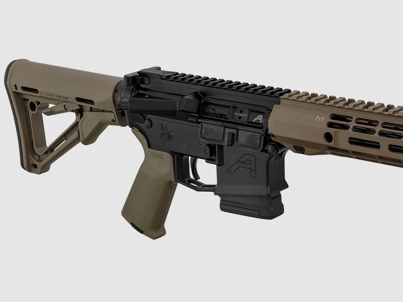 AR15 AERO PRECISION M4E1 Karabiner dual tone schwarz Lauf 14,5" Kal. 5,56mm schwarz / FDE, Bild 5 von 6