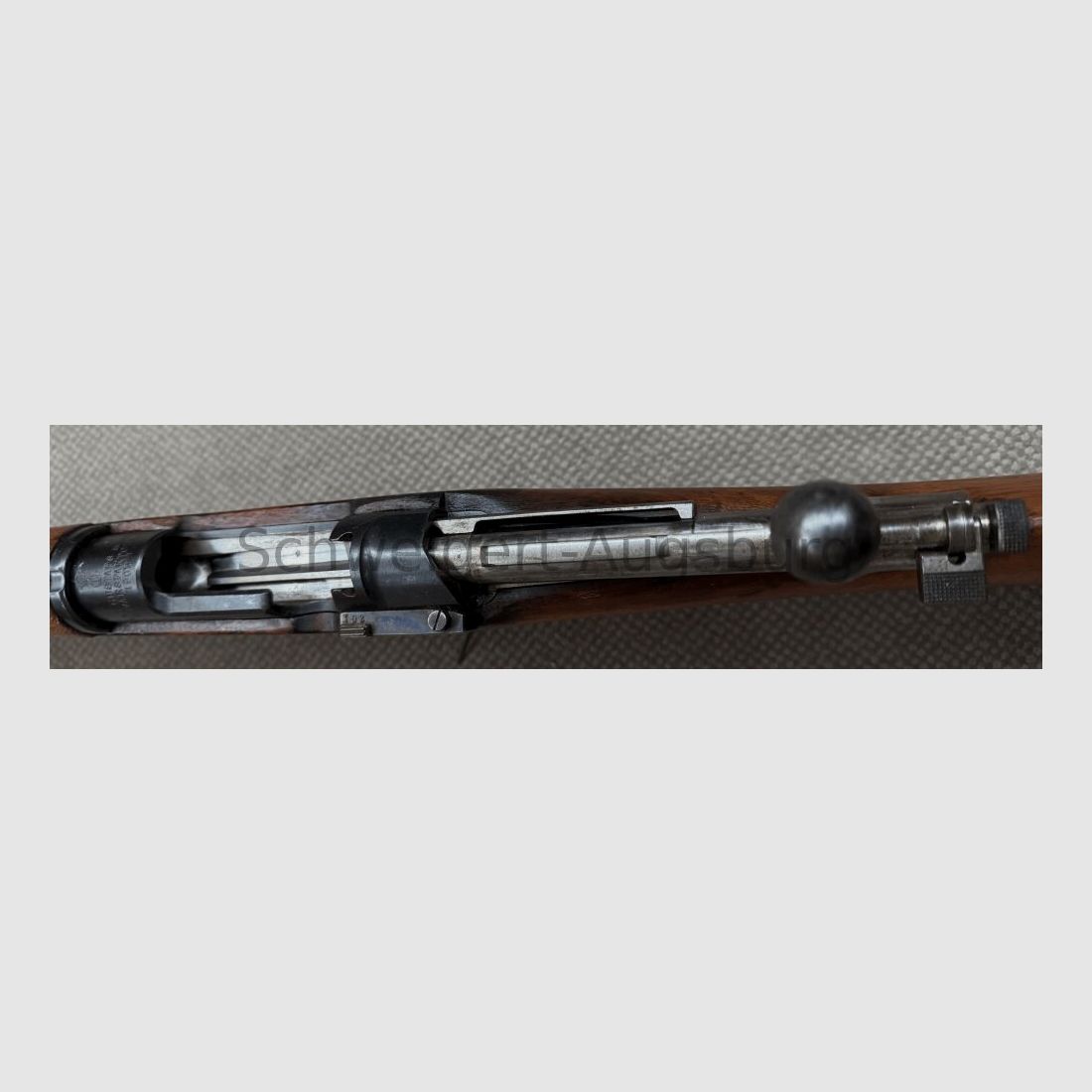 Fusil de salut Carl Gustafs avec estampille BKA Salut