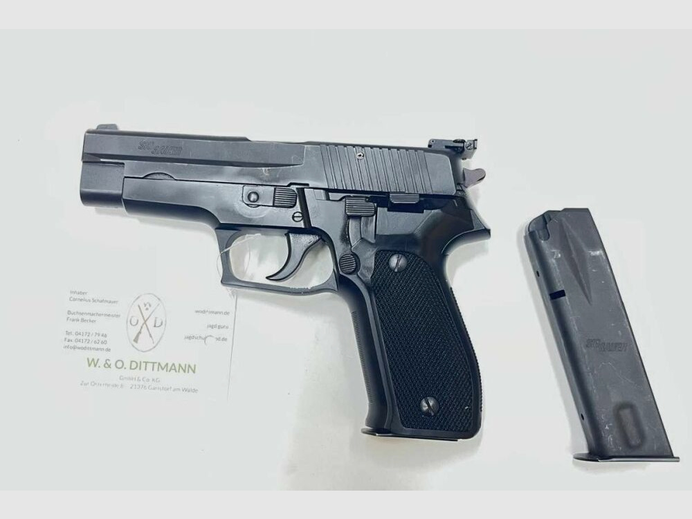 SIG Sauer P226 9mm Luger