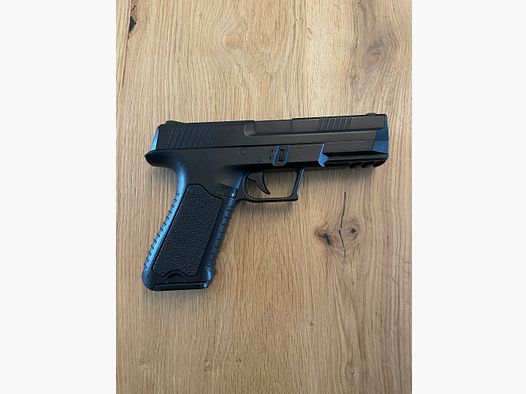 Softair Cyma CM.127 incl. tracer and accessories