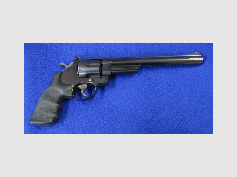 Revolver Smith & Wesson Mod. 29-6 in 8 3/8" con impugnatura Hogue 29