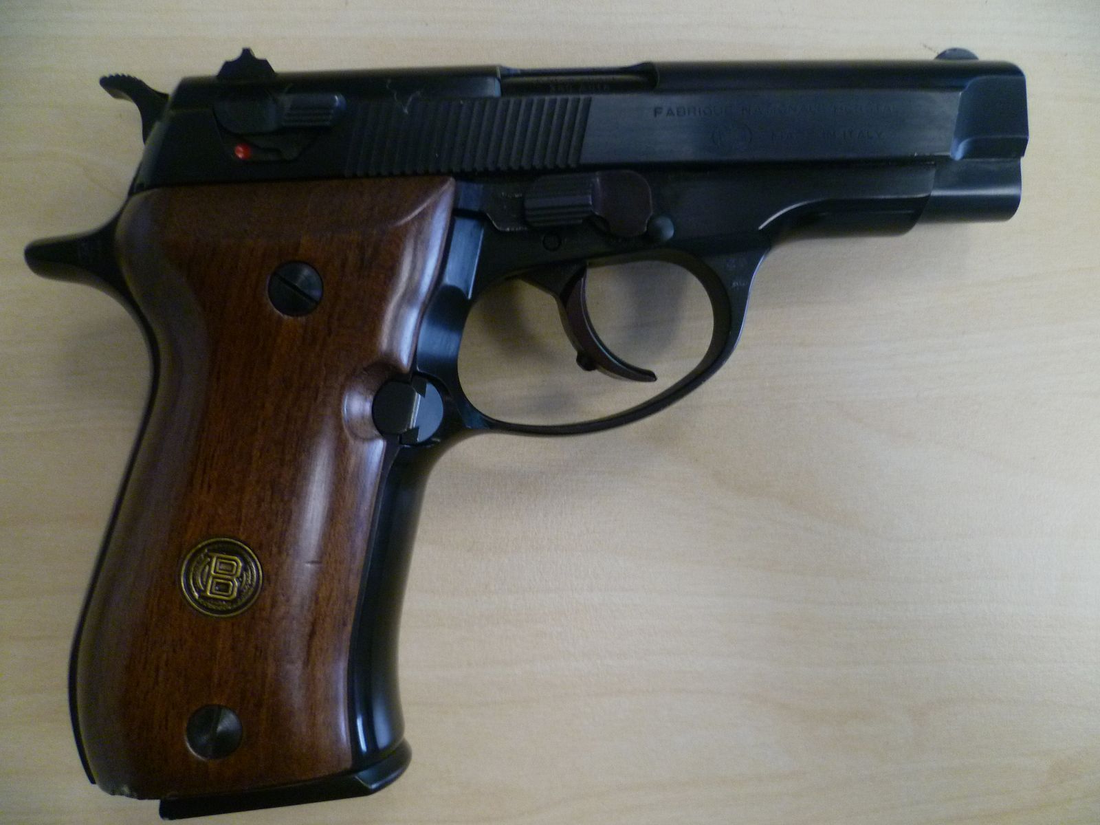 Pistole FN Beretta BDA-380  -  9 mm kurz