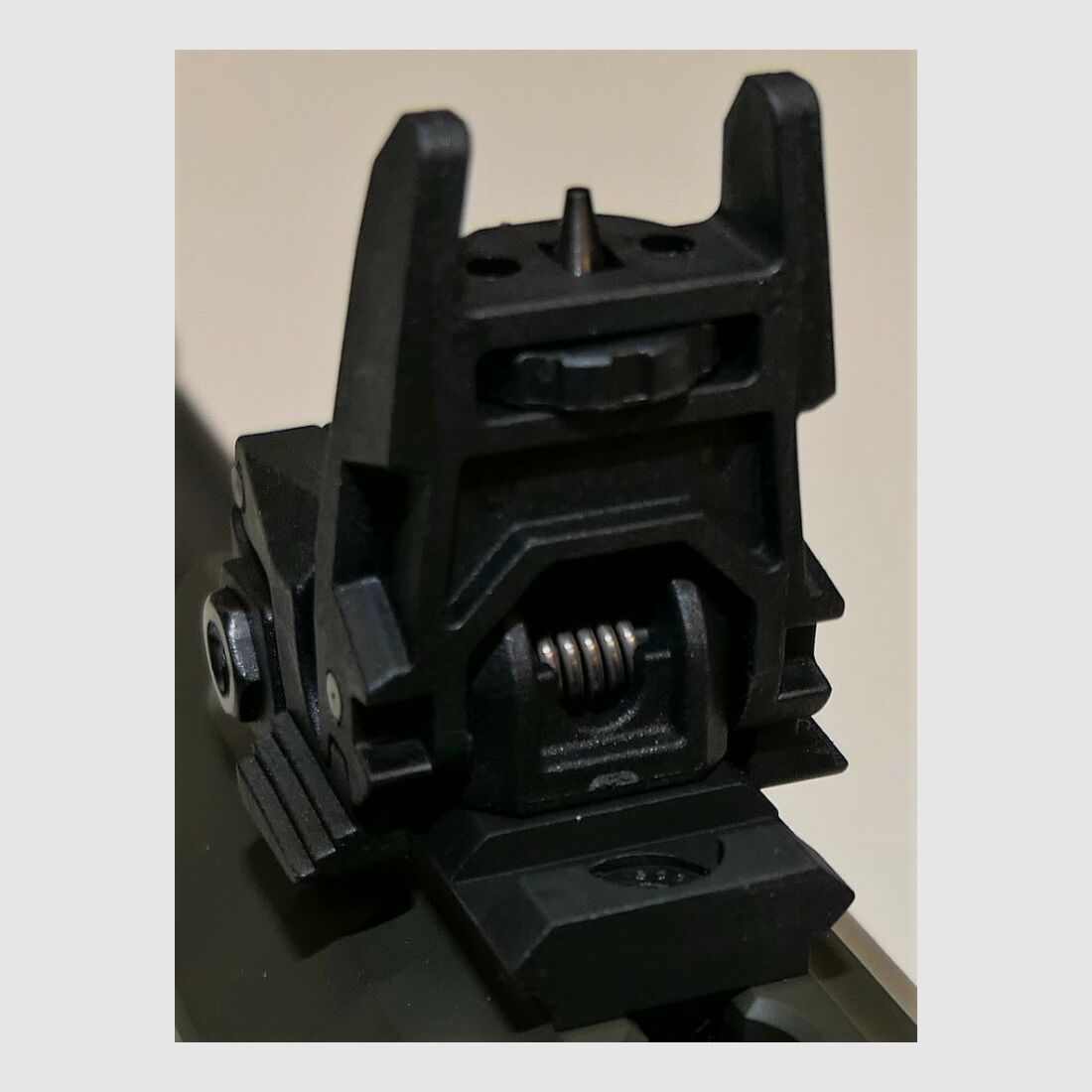 GWMH carabina semiautomática GWMH SPC-SPORTER A4 17" (CARABINA PISTOLA SUIZA) OD-GREEN Cal.9x19 cargador AR15 Glock