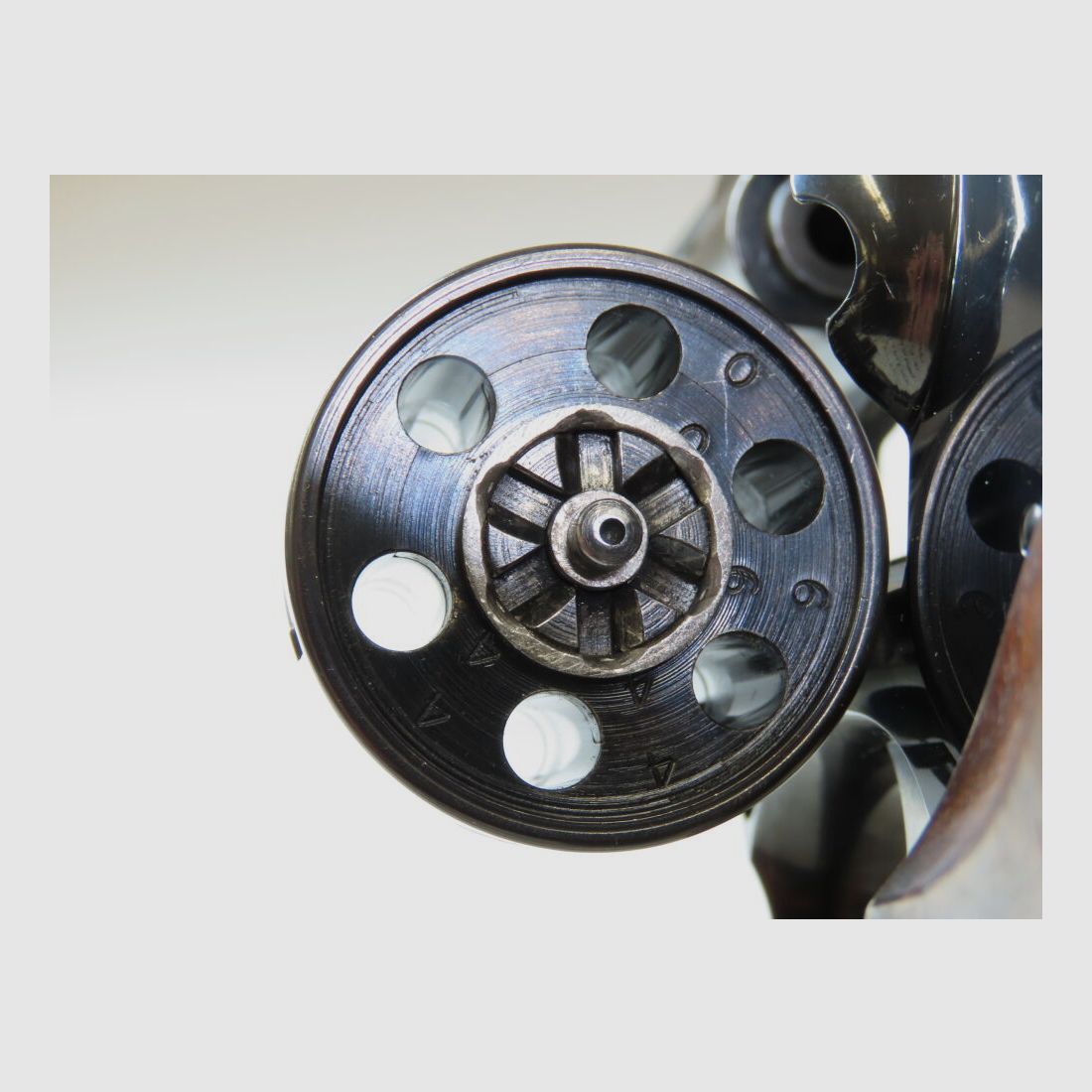 Rewolwer sportowy Korth