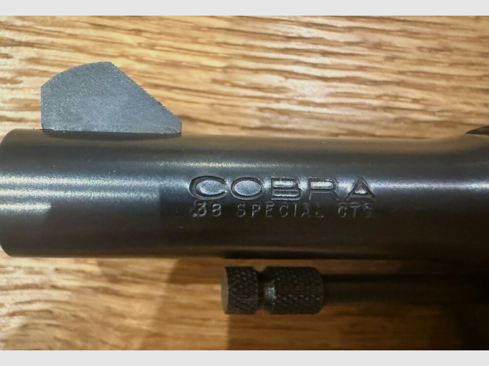 Colt Cobra – 3 pouces – .38 Special – Année de fabrication 1973 – jamais tiré dans sa boîte d'origine, image 3 sur 4