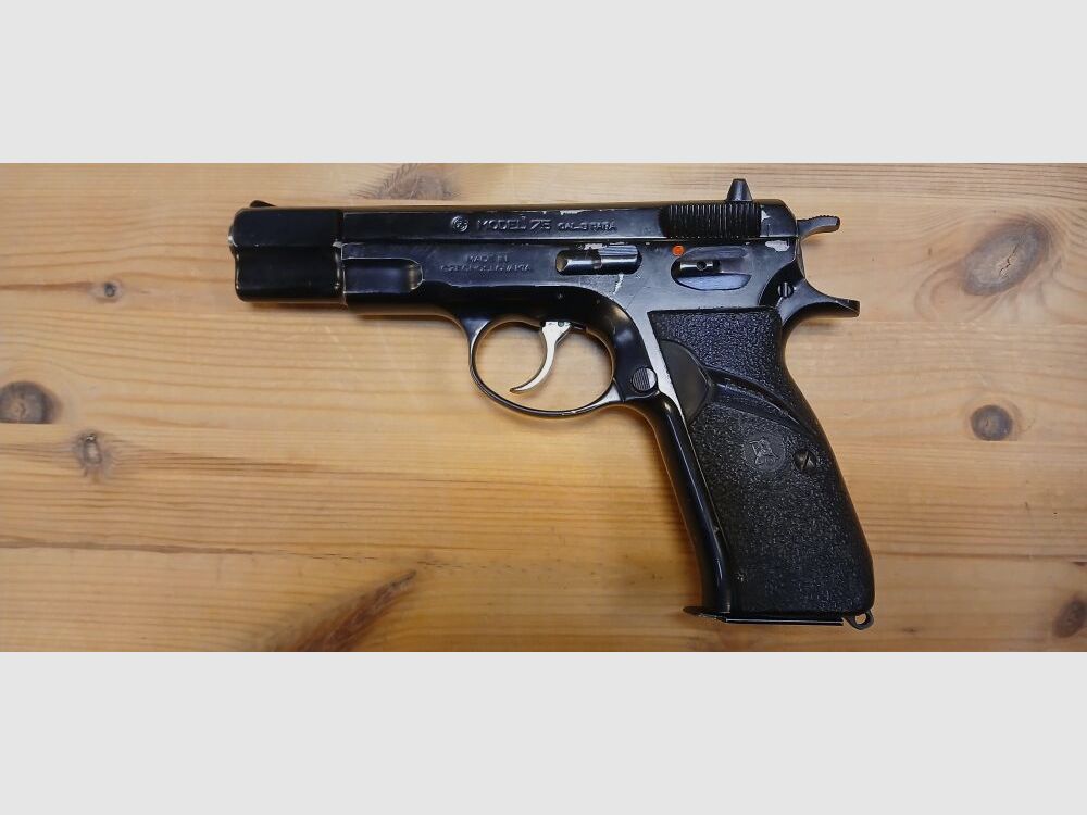 CZ Uhersky Brod / Brünner 75