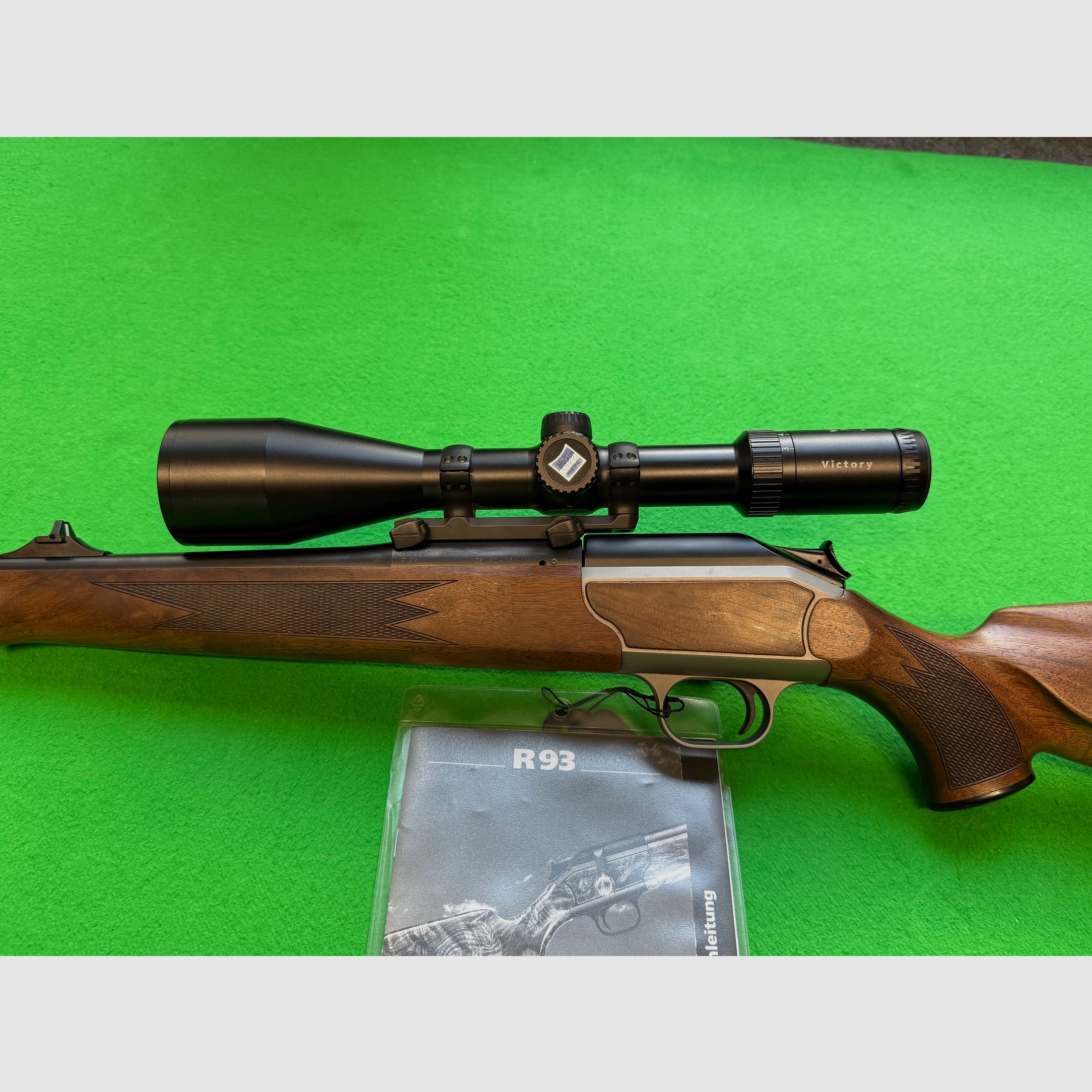 Blaser R93 Holz .30-06 inkl. Zeiss 3-12x56