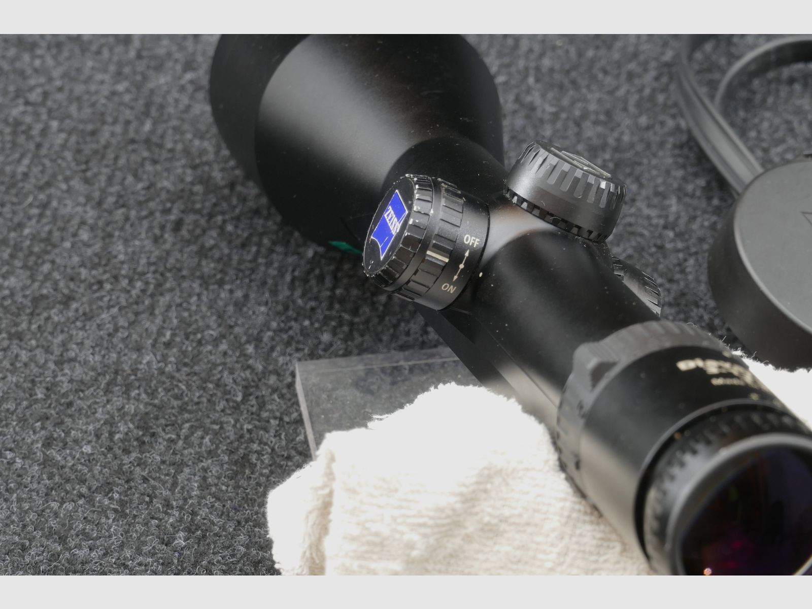ZEISS Diavari VM 3–12x56 T* – illuminated reticle 44 / night reticle – ZEISS internal rail