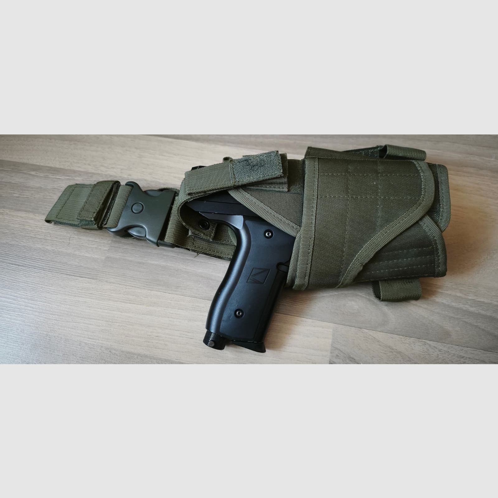 Universal Tactical Thigh Holster (right, olive)