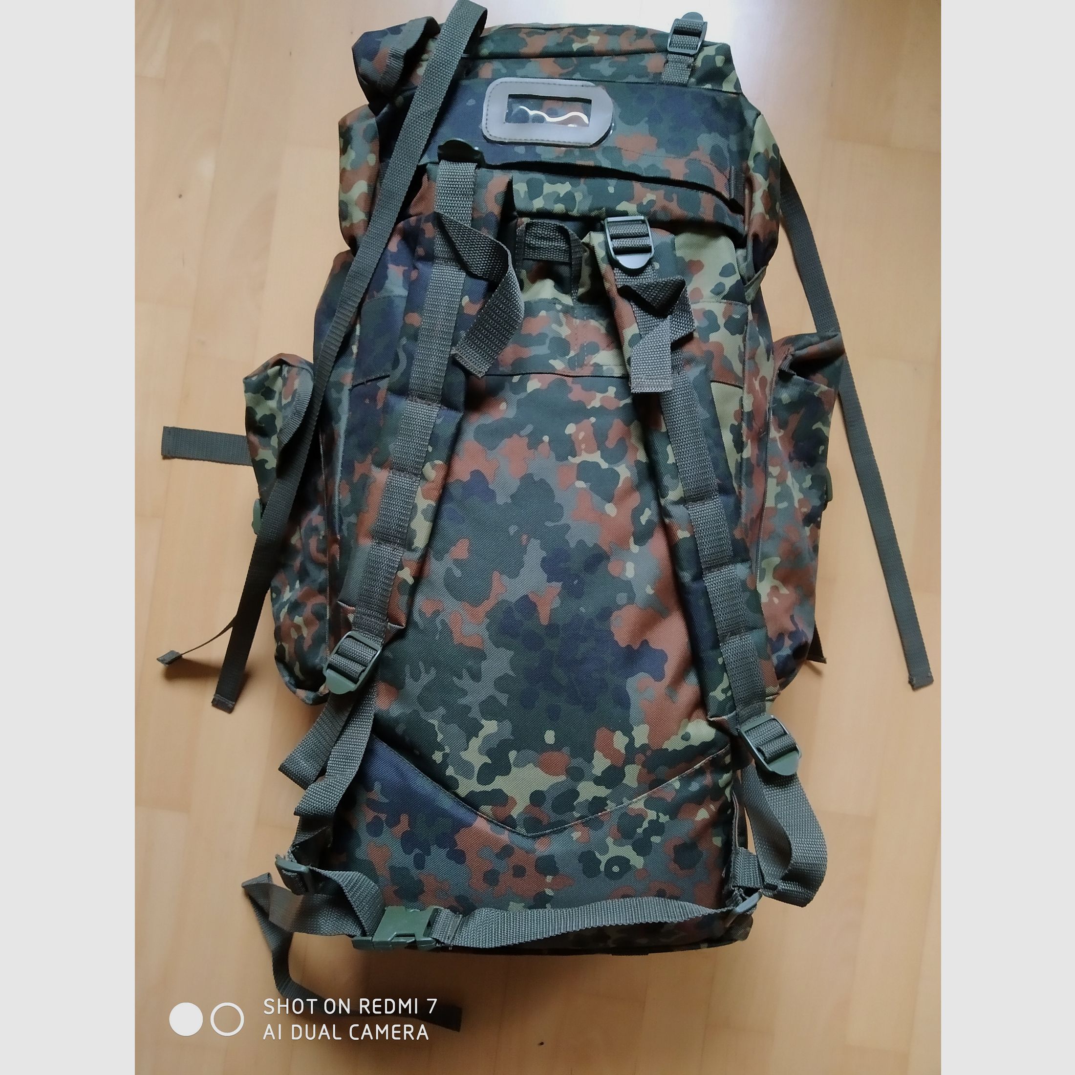 Imitat BW - Kampfrucksack, Volumen 65 l, Flecktarn