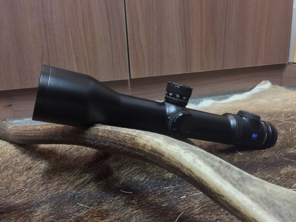 Zeiss Victory V8 2.8-20x56 M ASV, with rail
