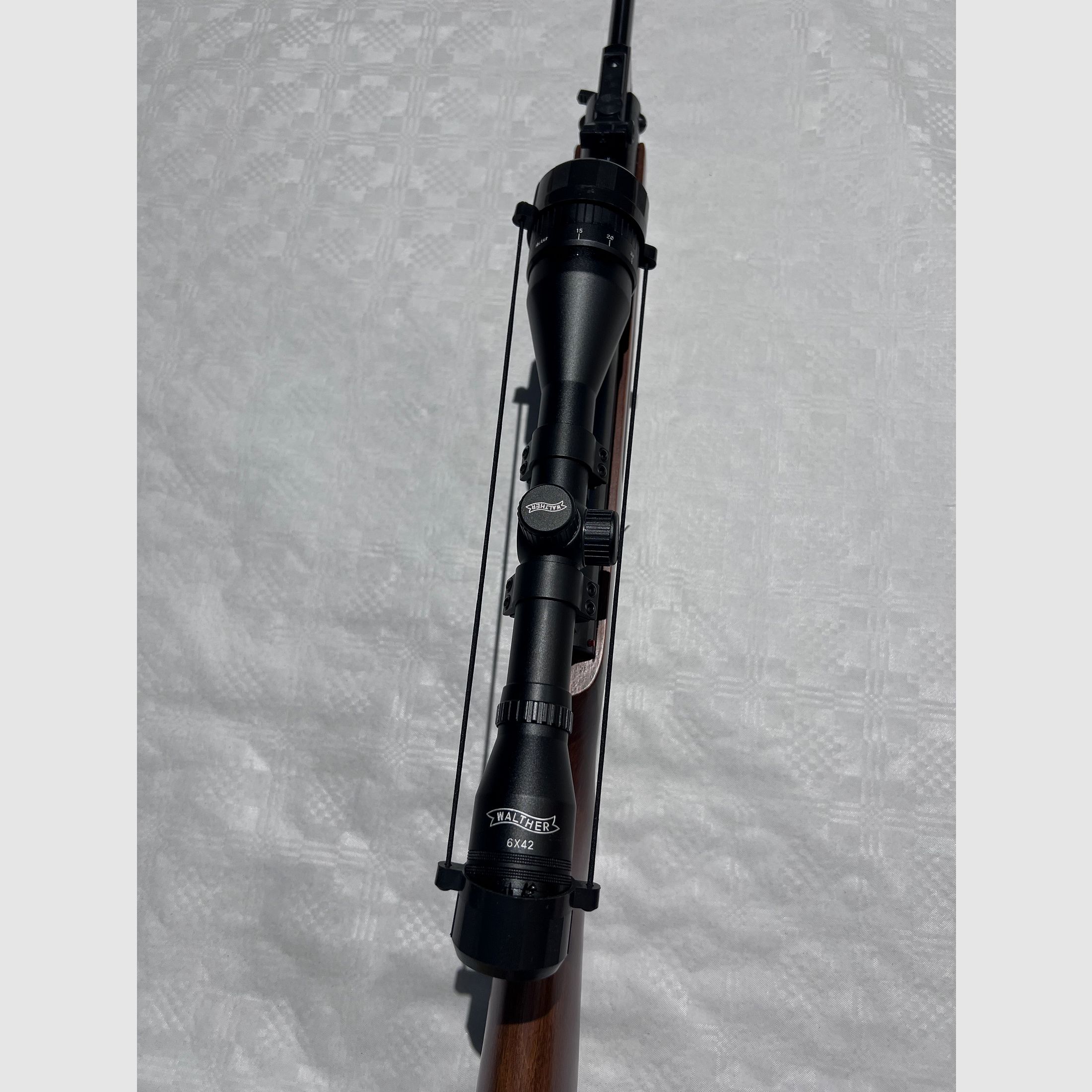 Karabinek pneumatyczny Weihrauch HW35