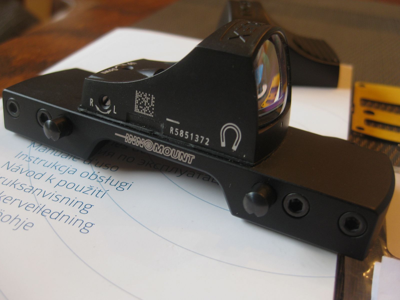 NOBLEX DOCTER Sight III 3.5 MOA auf Innomount-Sattelmontage für Blaser oder Sauer 505 , kein ZEISS-DD-GPO-Swarovski-LEICA .
