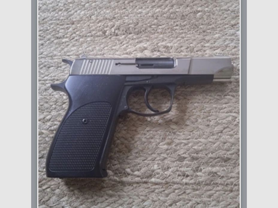 Röhm 725 first generation with wide magazine