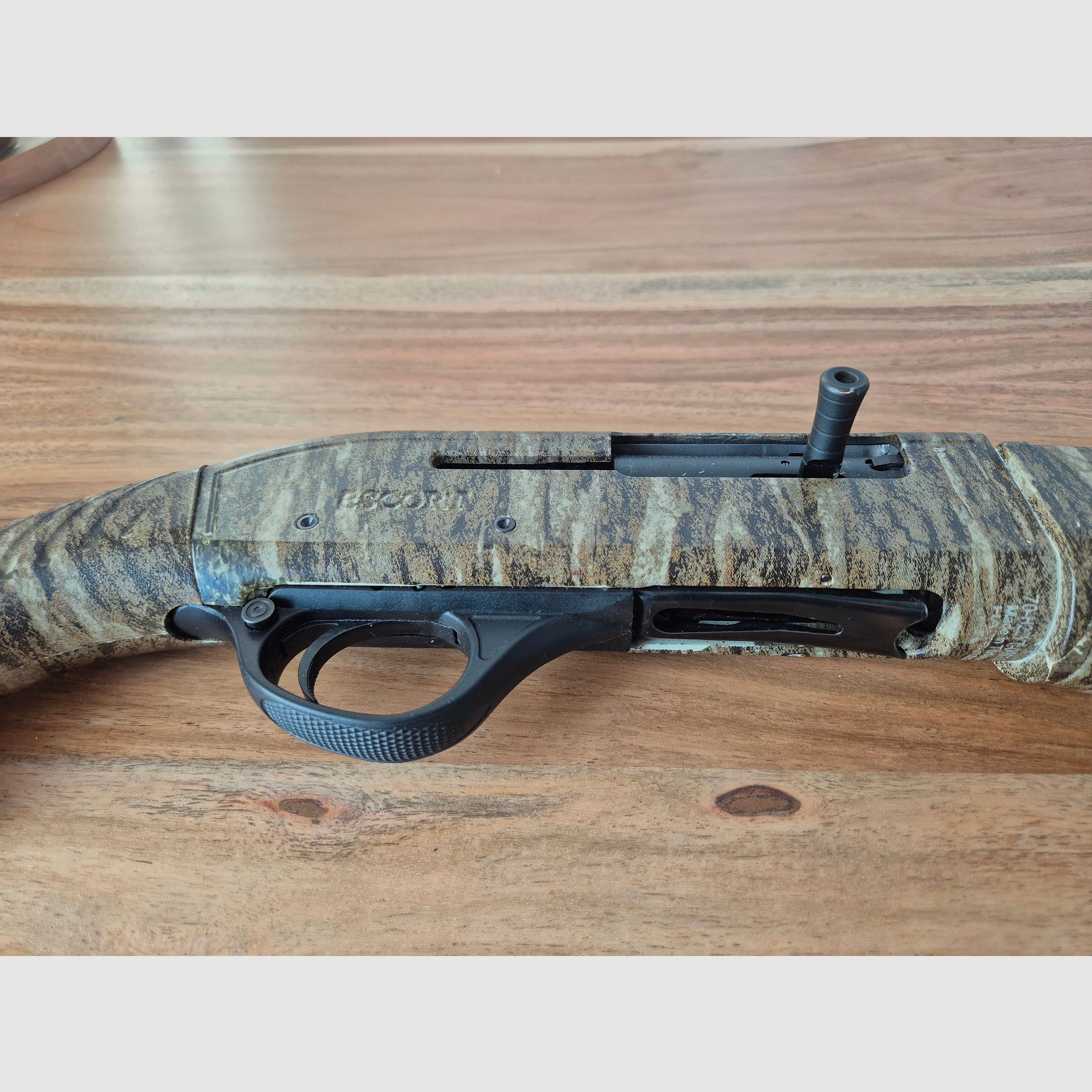 Hatsan Escort H112 Camo Kal. 12/76 Zelfladende shotgun