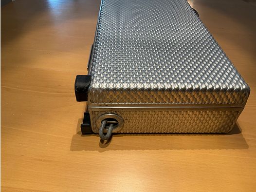 Waffentransport Allu Koffer