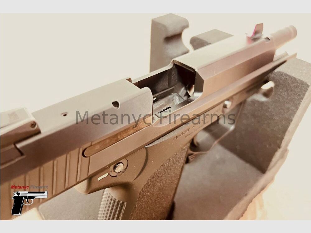 Heckler & Koch USP Custom Sport .45Auto