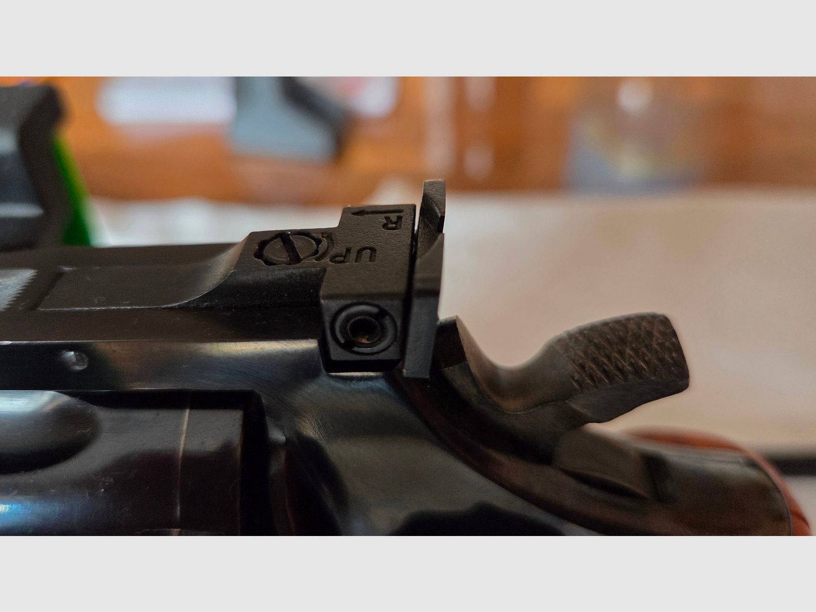 TAURUS 686 Kal. 357 Mag handgefertigter Griff