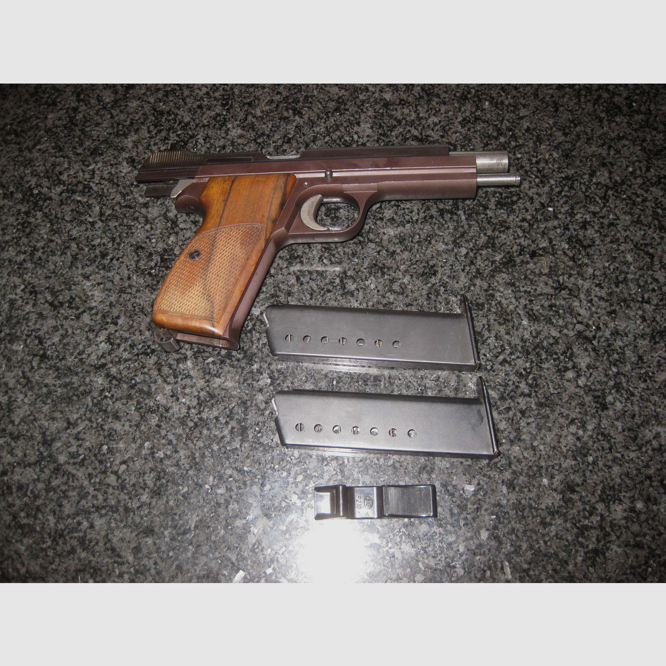 SIG P 210-6 9mm Luger